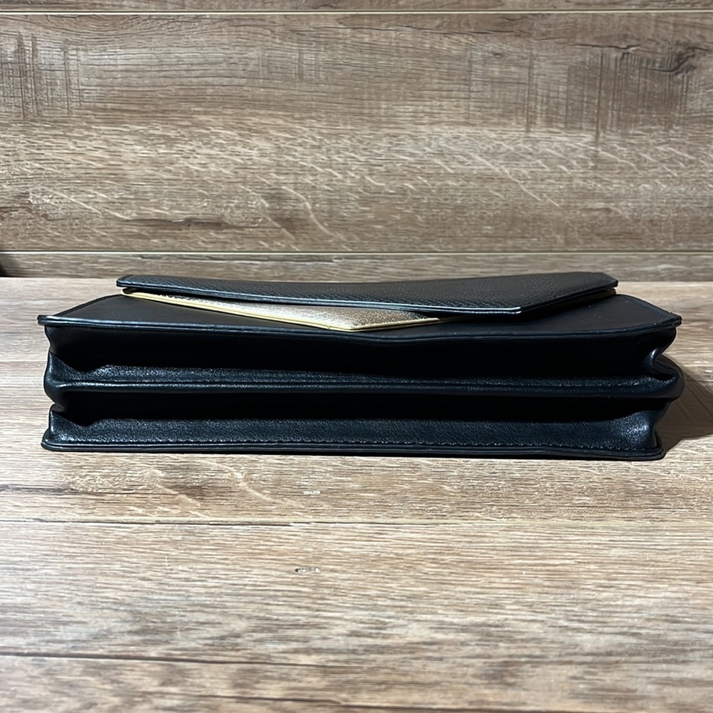 Authentic Bebe Clutch Black and‎ Gold Two Flaps Classic Style Evening Holiday - Picture 9 of 15